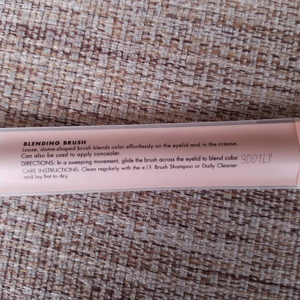💋 4 for $12 ELF Blending Brush  e.l.f. #84020, New, Unopened